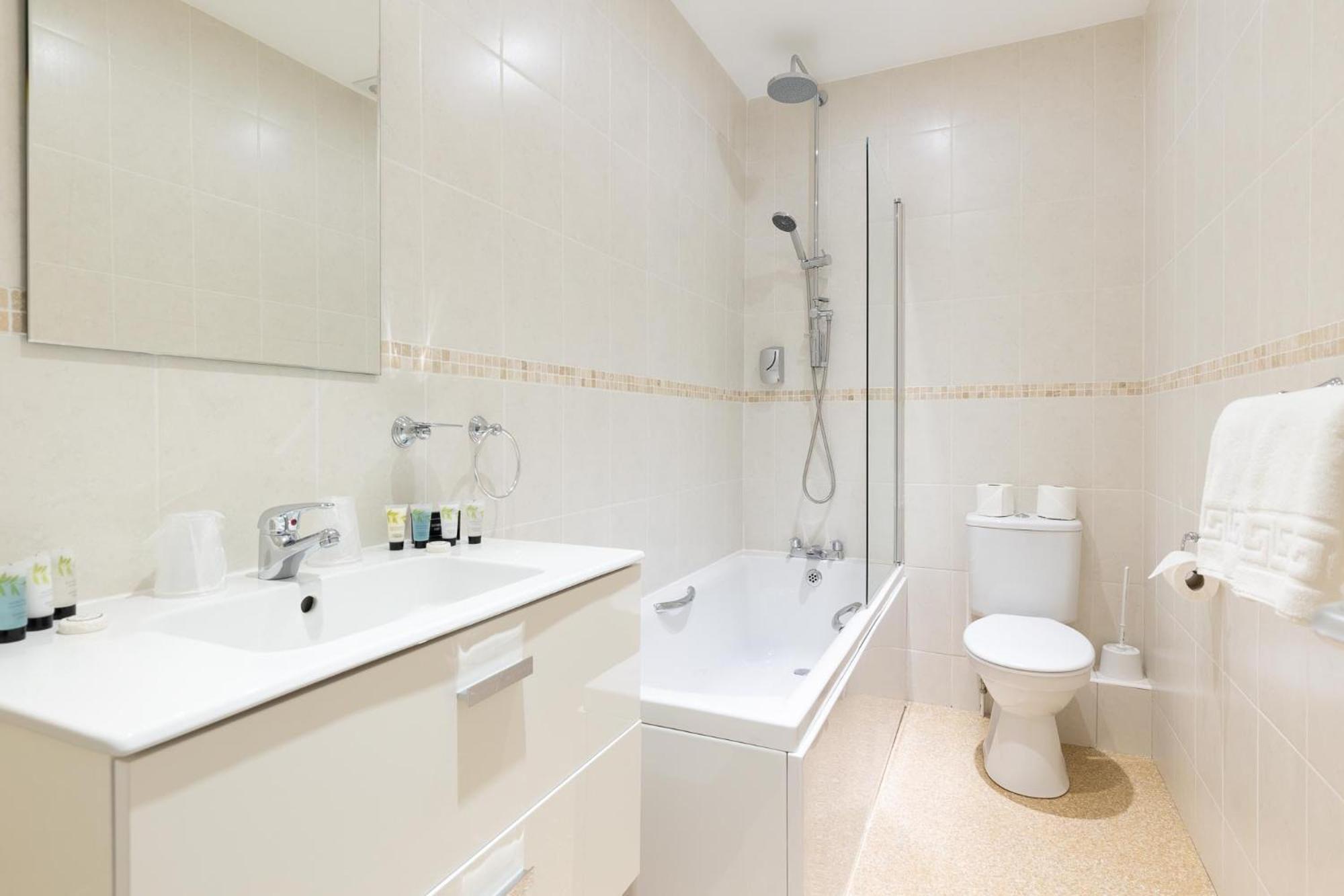 Red Lea With Pool & Access Scarborough