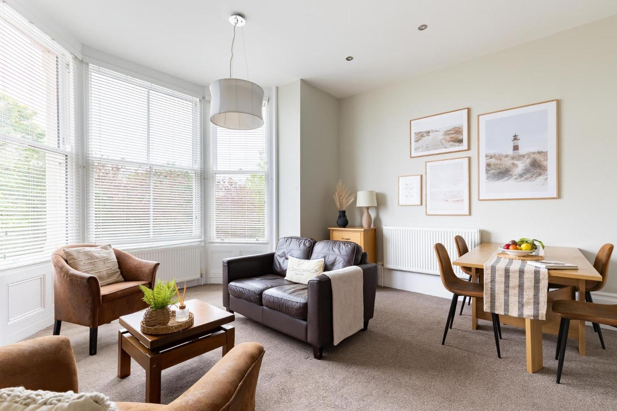 Red Lea With Pool & Access Apartment *