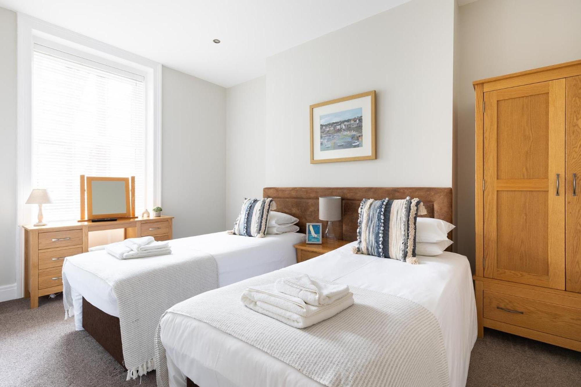 Apartment Red Lea With Pool & Access Scarborough